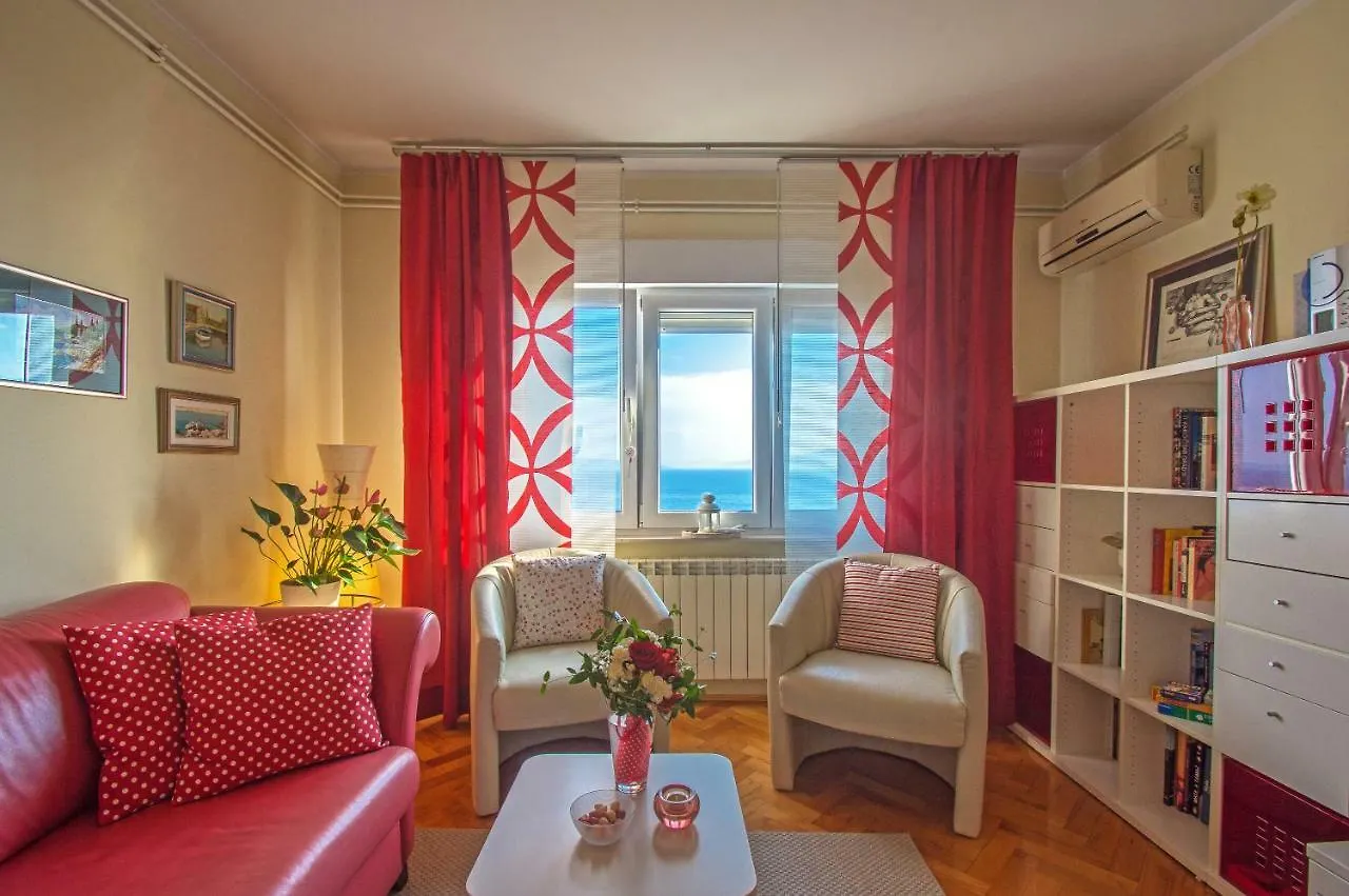 غييكا Apartment Paradise View