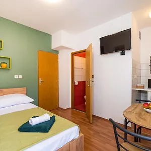 https://studio-and-rooms-zadar-city-wall.hotelinzadar.com